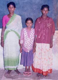 [Photo] Child laborers Sundari and Uma help their mother in brick kiln for just Rs. 10/- per day